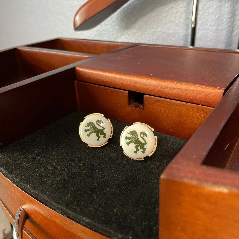 Vintage Ceramic Mens OS Green Lion Heraldic Gold Tone Cufflinks